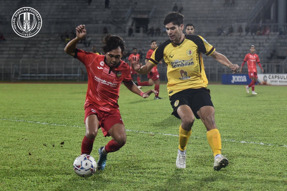 nsfc1923's tweet photo. Aksi-aksi perlawanan menentang Sarawak United FC. Skuad Jang membawa 3 mata pulang ke Paroi setelah menewaskan Sarawak United FC 2 - 1.

#SWUNSE
#NSFC
#HobinJangHobin https://t.co/4L2Pm6lOSW
