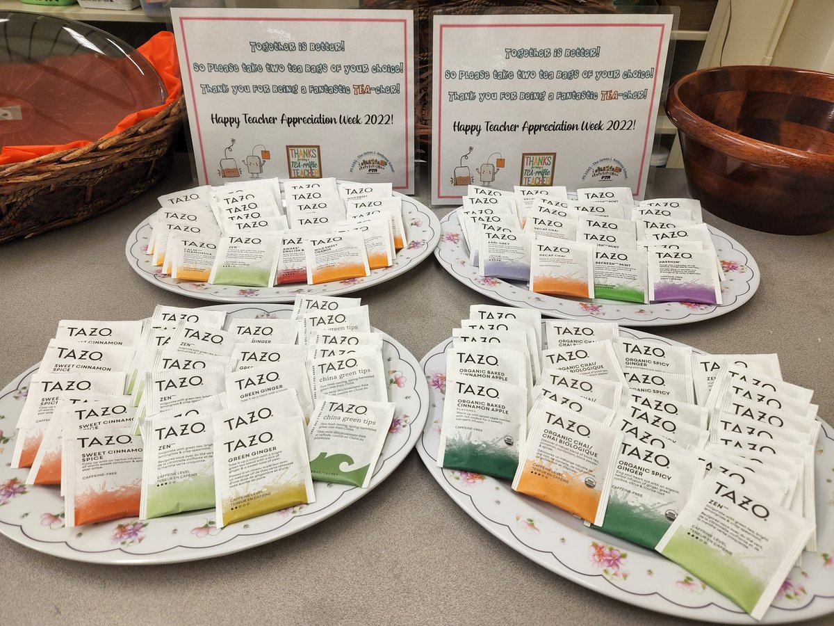 PS115QPTA's tweet photo. Teacher appreciation week Day 4 -  Together is Better! So please take 2 bags of your choice! Thank you for being a fantastic TEA-cher! We truly appreciate all you do for our kids!!!
🤩#ps115qpta 2022Teacher Appreciation Week https://t.co/LiW9bKAAy0