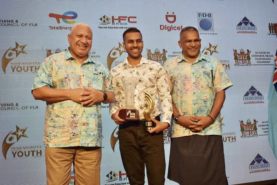 FaiyazKoya's tweet photo. After 2 tough years, we’re in a place where we can gather and give the due recognition we owe young Fijians. We did so through the Prime Minister’s National Youth Awards. We often look at our youth as leaders of tomorrow. But today, we’re recognising them as the leaders of today. https://t.co/yFhapySARp