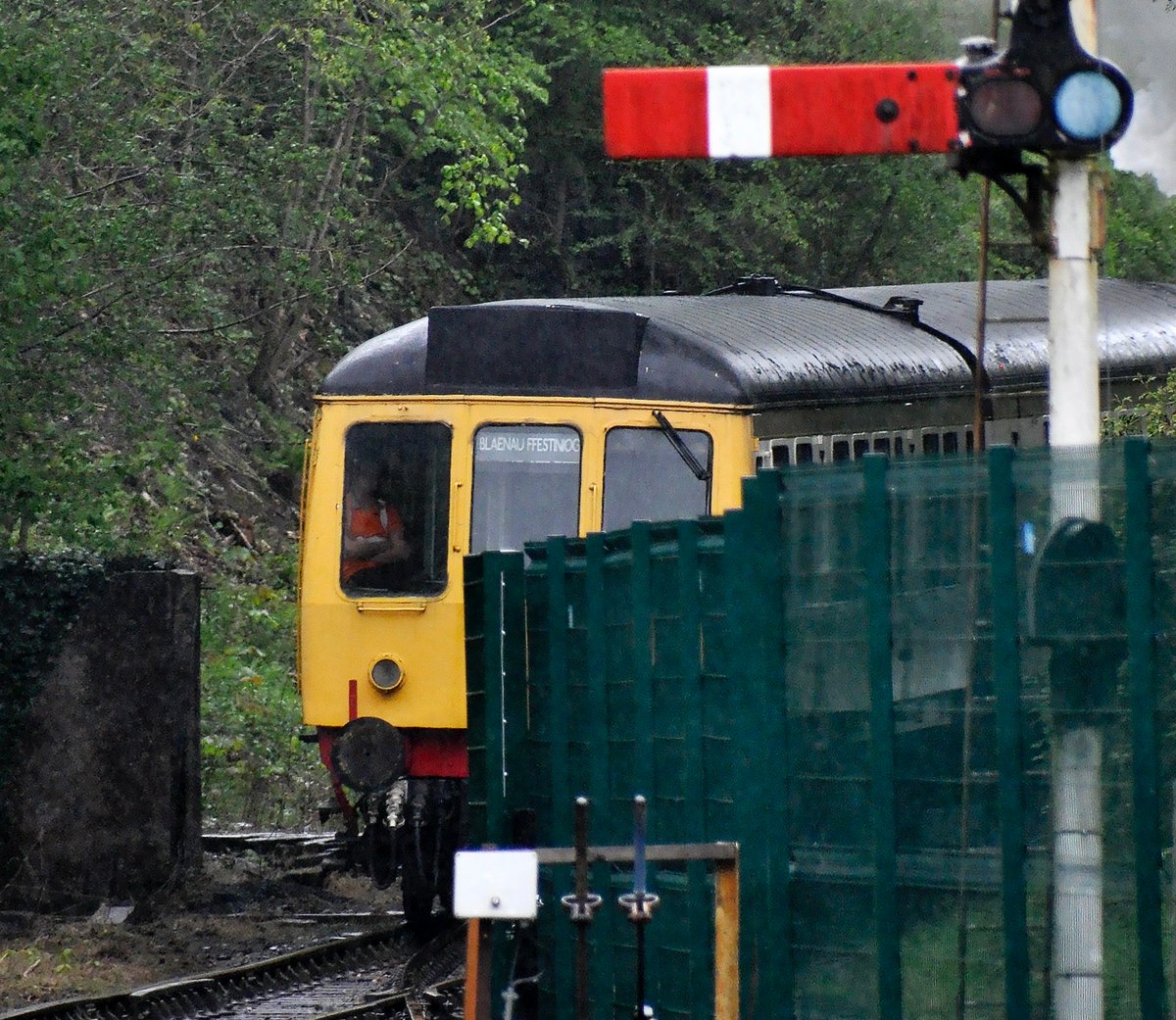 TSRHeritage's tweet image. Join us this Sunday from 11am where our Class 108 DMU will be hauling services. Trains depart on the hour until 12, and then half past the hour from 1:30 onwards.
Furnaces Tea Room and Railway House will also be open for customers! #heritagerailway #class108