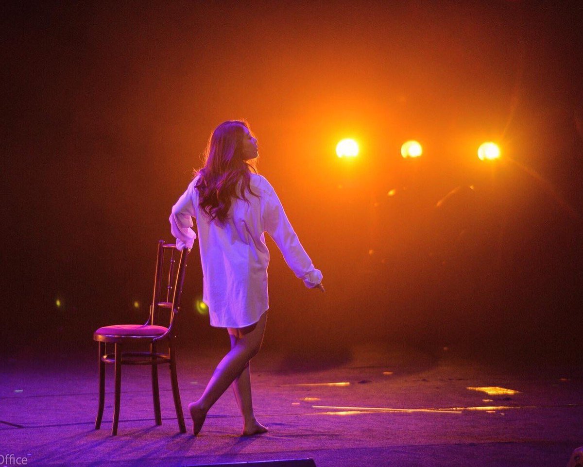 dekmath18's tweet photo. โชว์ในความทรงจำของใครหลายๆคน~
#3yrsAPassageToFly #APassageToFly https://t.co/Ln4EmMlYeo