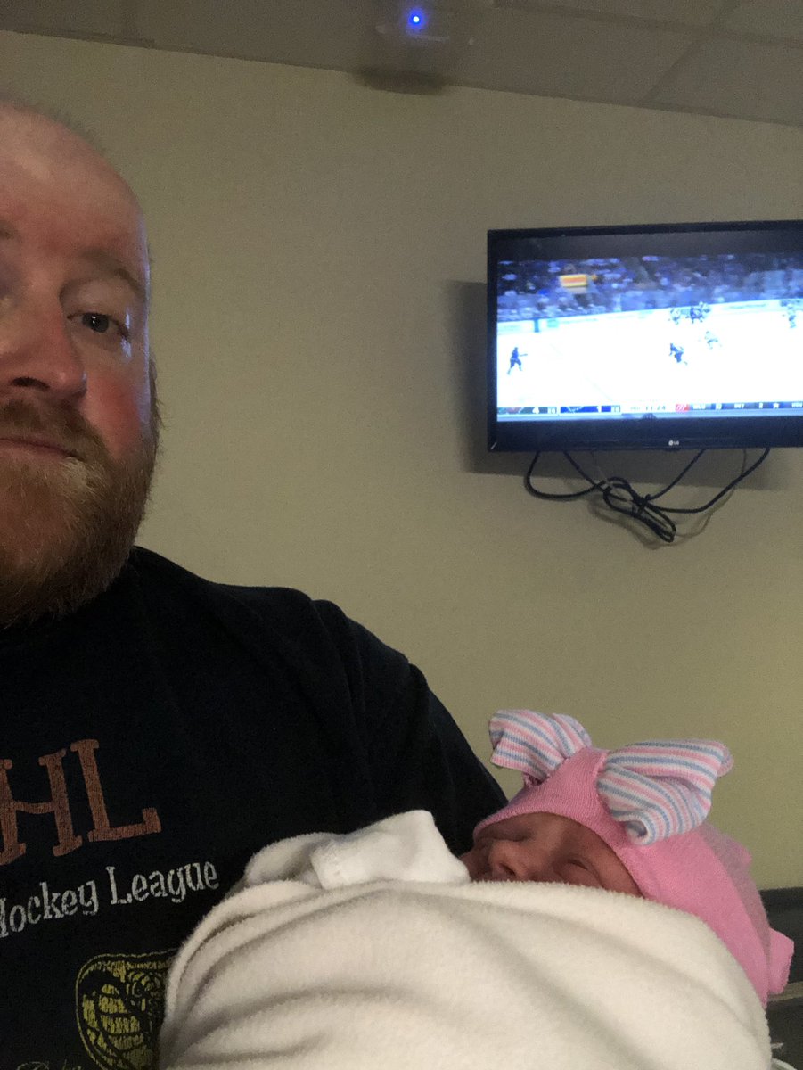 l_soiseth10's tweet photo. @walz3737 Congrats! Our daughter showed up before puck drop. Only bad thing was one nurse was a blues fan and the other was a canucks fan https://t.co/GstmtpYm0S