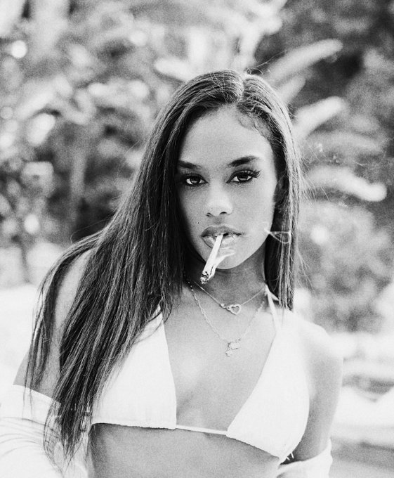 The cure to all problems&hellip;weed &amp; scarlit https://t.co/J7CAvOaW4h