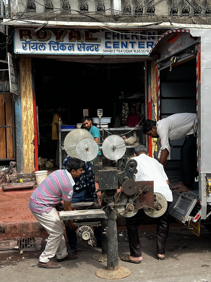 Shivendra Singh Dungarpur (@shividungarpur) on Twitter photo Finally we got it…the only surviving artefact of the very first sound film “Alam Ara”1931…lying in a saree shop for years..this Bell & Howell contact printing machine from which the prints of Alam Ara were made …nothing survives of the film except this. <a href="/FHF_Official/">Film Heritage Foundation</a> Finally we got it…the only surviving artefact of the very first sound film “Alam Ara”1931…lying in a saree shop for years..this Bell & Howell contact printing machine from which the prints of Alam Ara were made …nothing survives of the film except this. <a href="/FHF_Official/">Film Heritage Foundation</a>