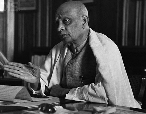 UsilaiRamar's tweet photo. If you think the integration of 562 princely states into the Indian Union is the only achievement of Sardar Patel. Then you don't know actual history of India.
#TheMenWhoBuiltIndia https://t.co/Xy2fhUb5e4