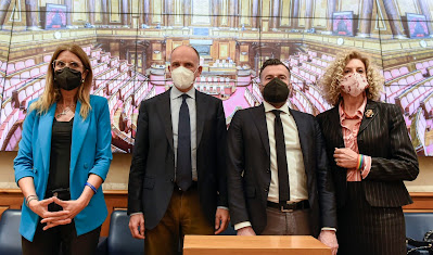 viaggrego's tweet photo. Ecco la vera #Ossessione del #PD: il #DDLZAN viene ripresentato al #Senato. È #identico a quello #bocciato sei mesi fa' !  https://t.co/wAnhA42edO https://t.co/B3flNPlLYS