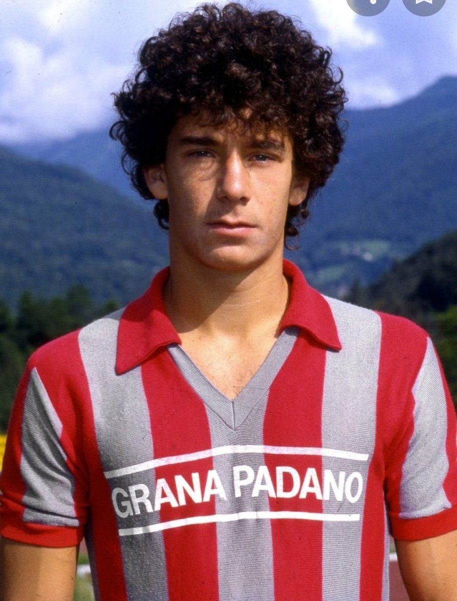 Vi gratulerer «våre fargebrødre» i Cremonese med opprykk til Serie A! Feires med bilder av Lombardo og Vialli.
