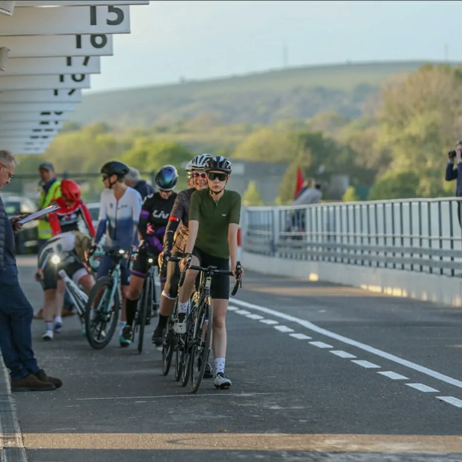 ChristinaDove7's tweet image. A few pics from Goodwood on Wednesday, cycling for my new club @a3crg. Next event is 14 May. Its an open event and we'd love to see any cyclists there.
📷: @girltinyshooter 
#merceractive #ukcyclechat #dauthlete #aatr
