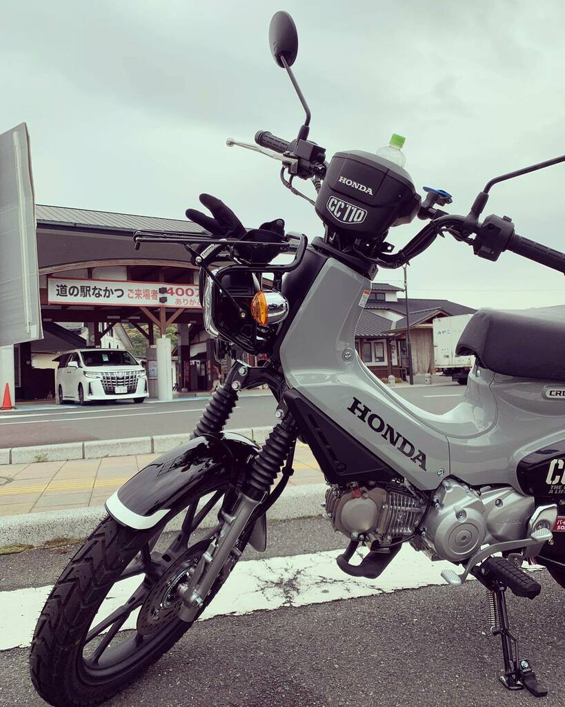 Fumi13201367's tweet photo. 【中津〜別府】
道の駅なかつにて、鱧釜飯🍚
別府では竹瓦温泉へ♨️
なかなか衝撃的な温泉で熱さにもビックリしたけど行ってみてよかった🙌

#クロスカブ 
#cc110 
#クロスカブ仲間募集中 
#ソロツーリング 
#カブツーリング
#道の駅なかつ 
#竹瓦温泉 
#別府 https://t.co/LOVOQn17eg https://t.co/SU98tKgVDD