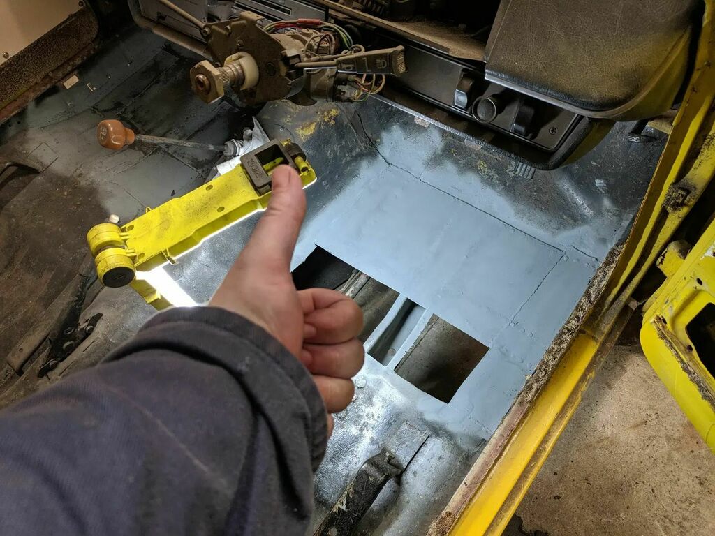 LikePetrol's tweet photo. Progress gooood. #morris #marina #marinacoupe #leyland #blmc #british #welding https://t.co/S8c4sH1BDJ https://t.co/NqRvOQeWOW