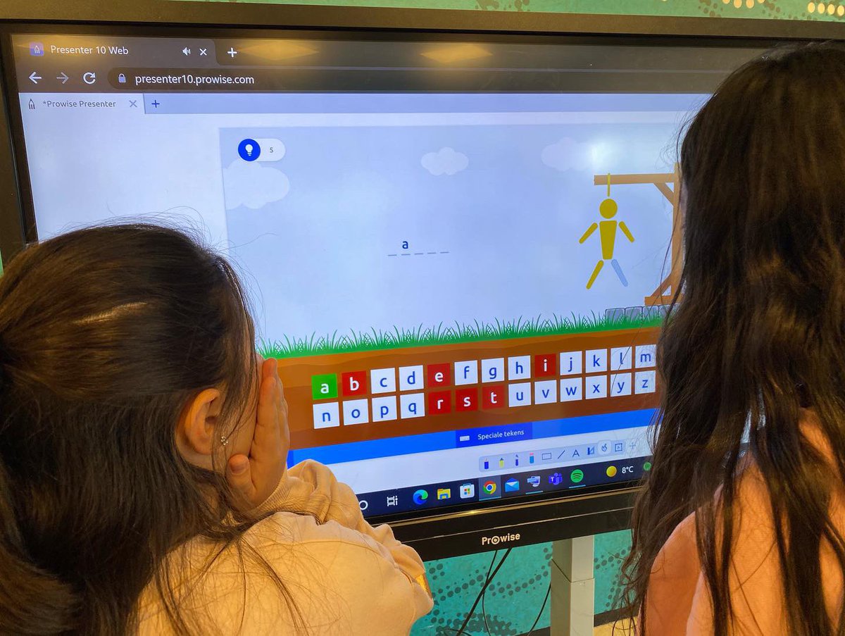 Komende week staat onze agenda weer vol met  activiteiten. Doe je mee met het BoekStart Voorleeshalfuurtje, het Liedjescafé, de kindermiddag of het Taallab? 

Bekijk de volledige agenda op linktr.ee/bibliotheekvee…