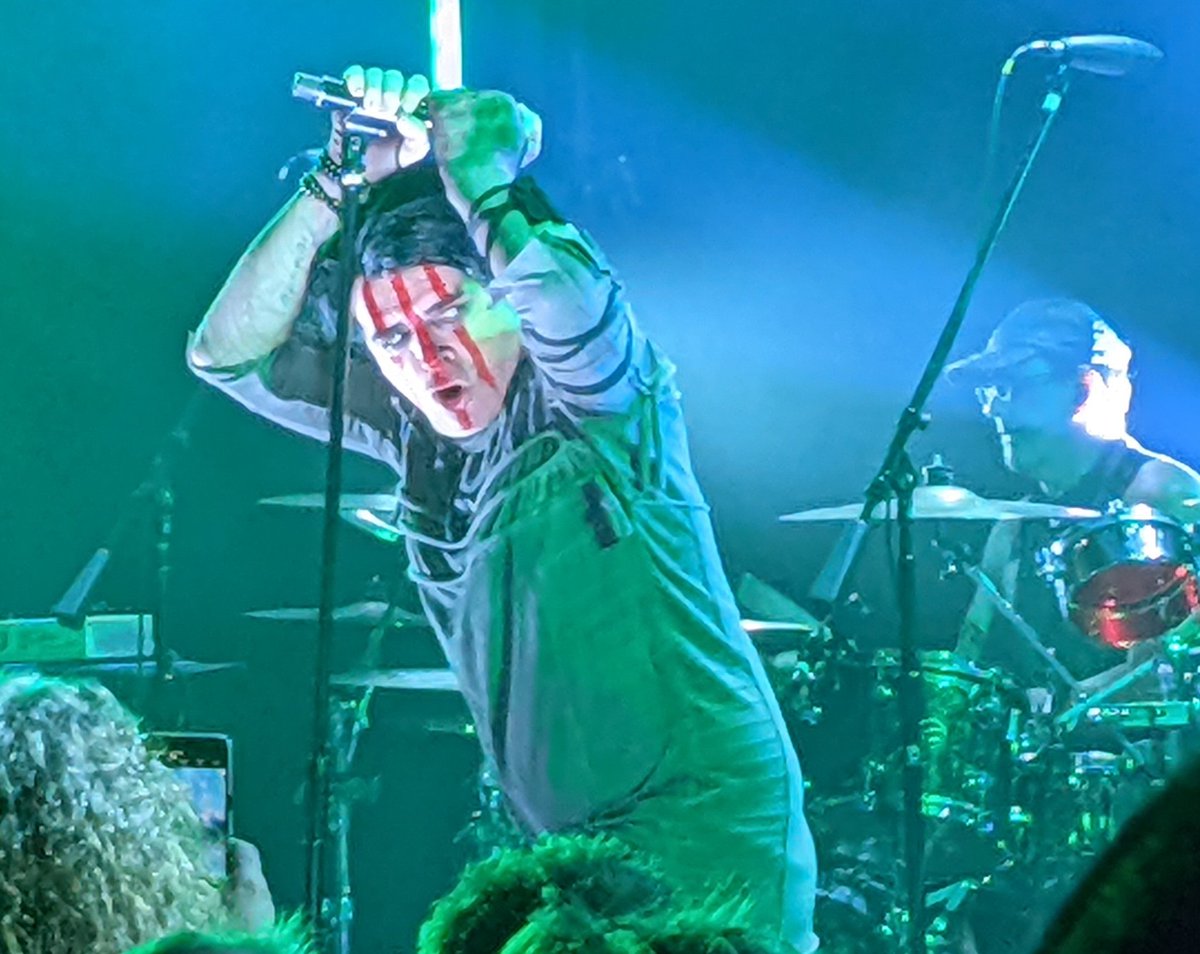 I have enjoyed following along with the Intruder Tour 2022. Here are a few of my favorites pics from the show at Park West in Chicago, 21 March. Looking forward to hearing about the gig tonight at Wembley!  #GaryNuman  <a href="/numanofficial/">Gary Numan</a>