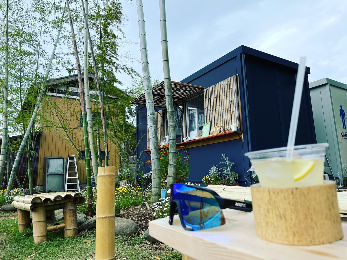 kitakoshi_reds's tweet image. 今日は行きたくても行けてなかった竹林カフェ風さんへ〜 はちみつレモンが爽やかすぎて1杯じゃ足りない（笑） #Bianchi #NIRONE7 #ロードバイク #ロードバイク好きと繋がりたい #ロードバイクのある景色 #ロードバイクのある生活 #ロードバイク仲間が欲しい  #江戸サイ #江戸川サイクリングロード