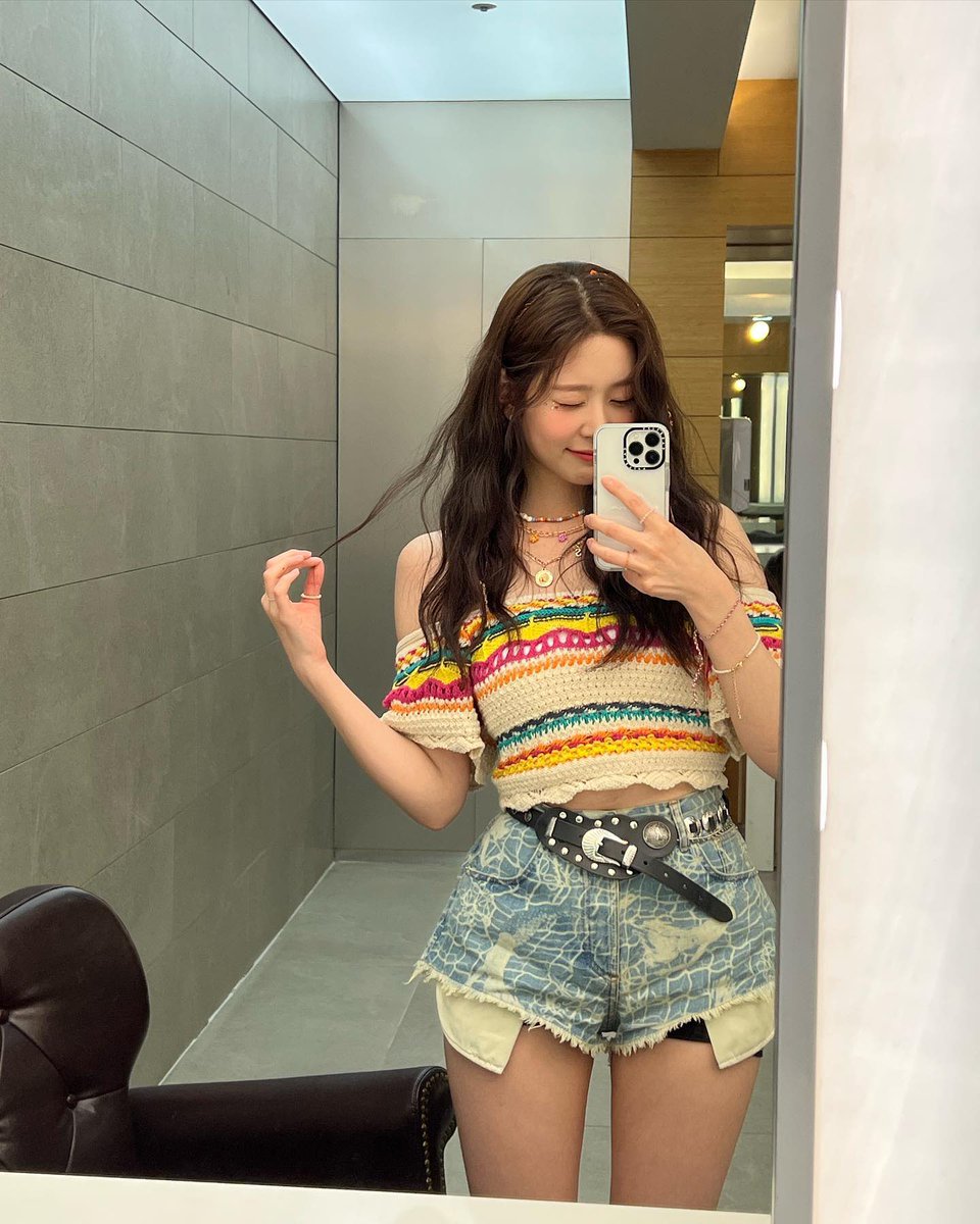 minddwu's tweet photo. 🌈🎸🎶🎨 https://t.co/phS22TlS1k