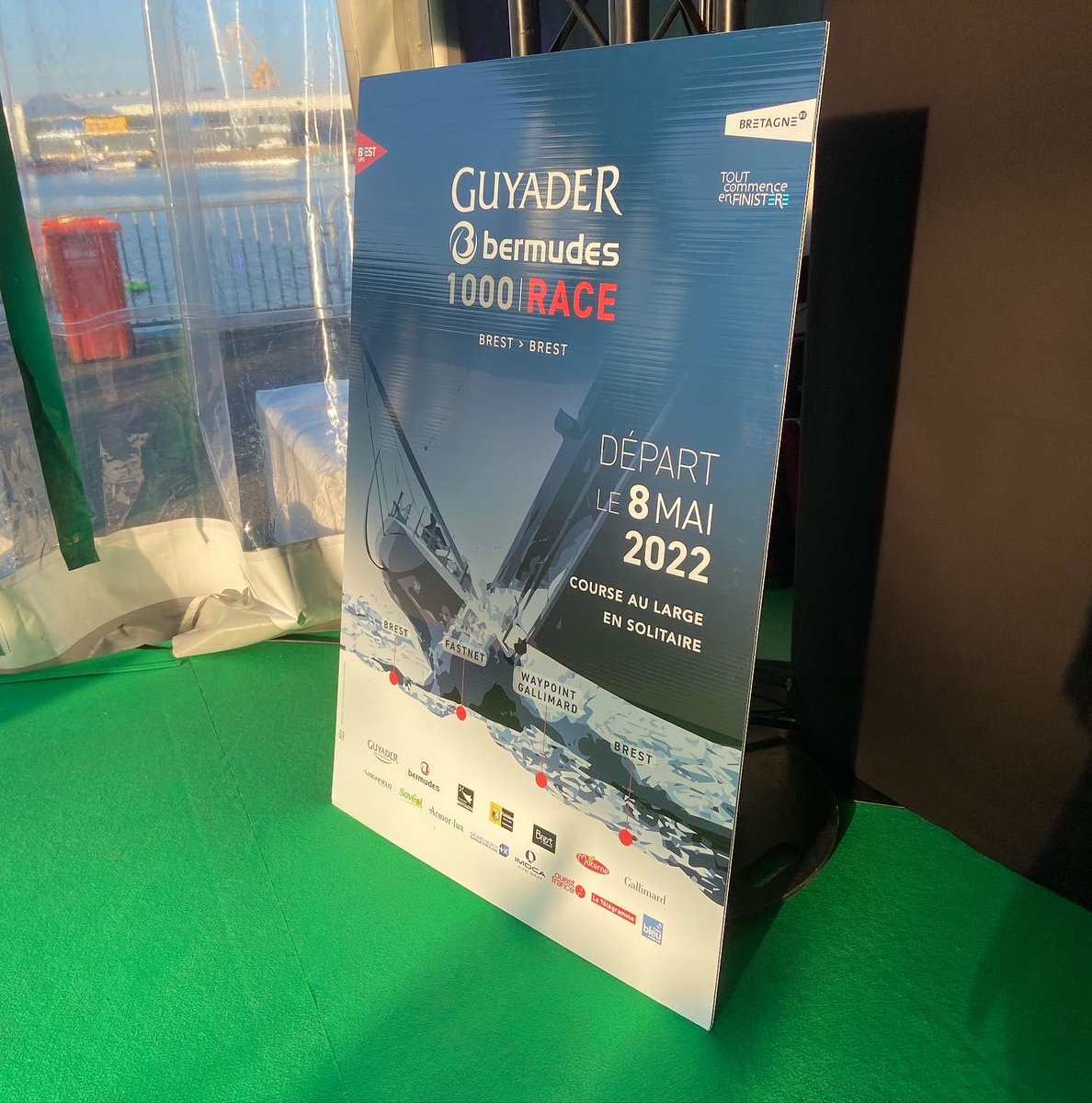 karelleherm's tweet photo. La @GB1000race se tient à @brest ce #weekend Une édition qui réunit 24 #IMOCA Belle course à tous les skippers engagés !! Venez admirer  ces #bateaux au port et assistez au départ de la course qui se tient ce dimanche !!! Le #portdebrest vous attend !!! https://t.co/YWY2cw1a74