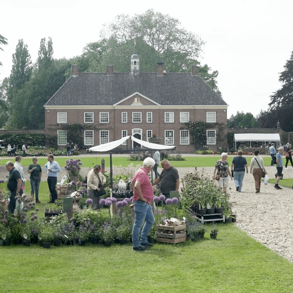 BingerdenNL's tweet photo. De kaartverkoop voor de 25e editie van de Internationale #Kwekerijdagen is gestart! 🌺 Bestel nu online uw kaarten via onze website: https://t.co/FMx5sz3hsb Tot dan!

#bingerden #kwekerijdagen #kwekenvoordetoekomst #kwekerij #kwekers #kweker https://t.co/FxLPuDcID6