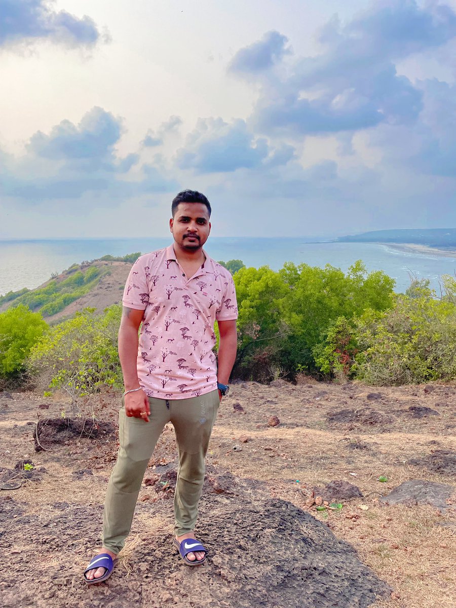 AnweshkuNayak's tweet photo. The times I spend in nature are some of the moments I feel most alive.😊
.
.
#goadiaries #goa #ilovegoa #goalife #nature #love #anwesh #newpic #MultiverseOfMadness https://t.co/xJJAYQPZo7