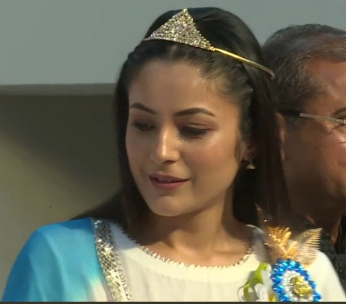 meghasoutlook's tweet photo. She was already our queen 👑

Phenomenal Woman Shehnaaz
#ShehnaazGill https://t.co/yhcGz4VUTb