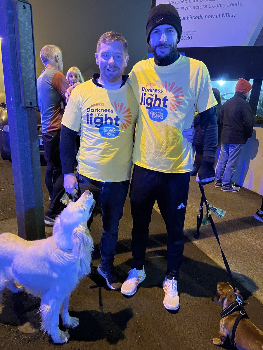 RobMontgonery's tweet photo. #Drogheda #Darknessintolight #2022 another great walk with family, friends &amp; dogs. Well done everyone https://t.co/srDFkpNu9v