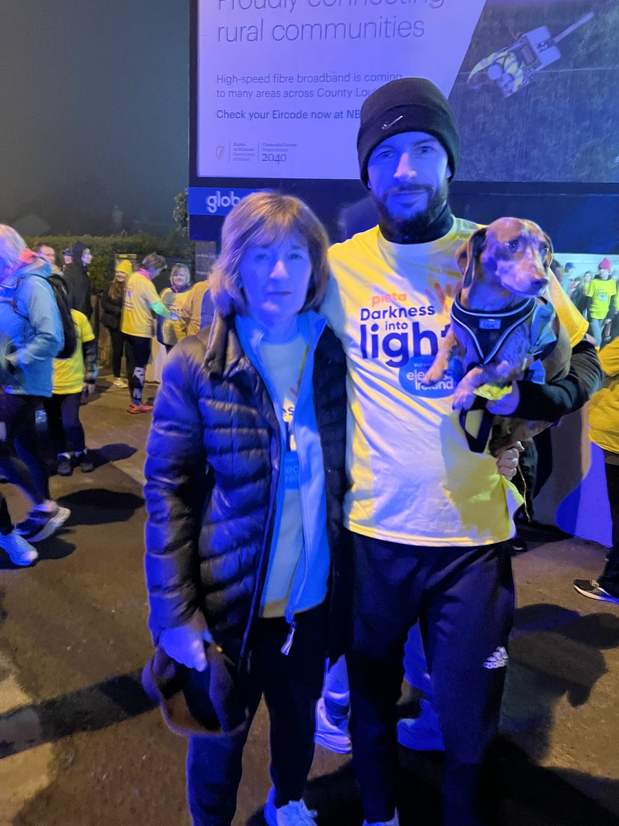 RobMontgonery's tweet photo. #Drogheda #Darknessintolight #2022 another great walk with family, friends &amp; dogs. Well done everyone https://t.co/srDFkpNu9v