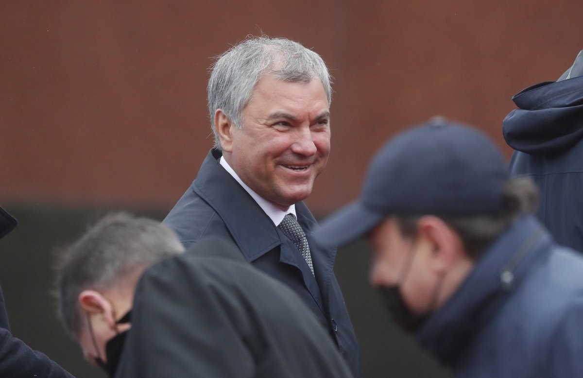 Agenzia_Ansa's tweet photo. UCRAINA I Gli Usa "partecipano alle ostilità". Lo afferma il presidente della Duma Volodin: "Non si tratta solo della fornitura di armi - aggiunge -, Washington coordina e sviluppa le operazioni militari" per conto del "regime nazista di Kiev" #ANSA https://t.co/YqBWksW8eh https://t.co/XNgzEHTlkJ