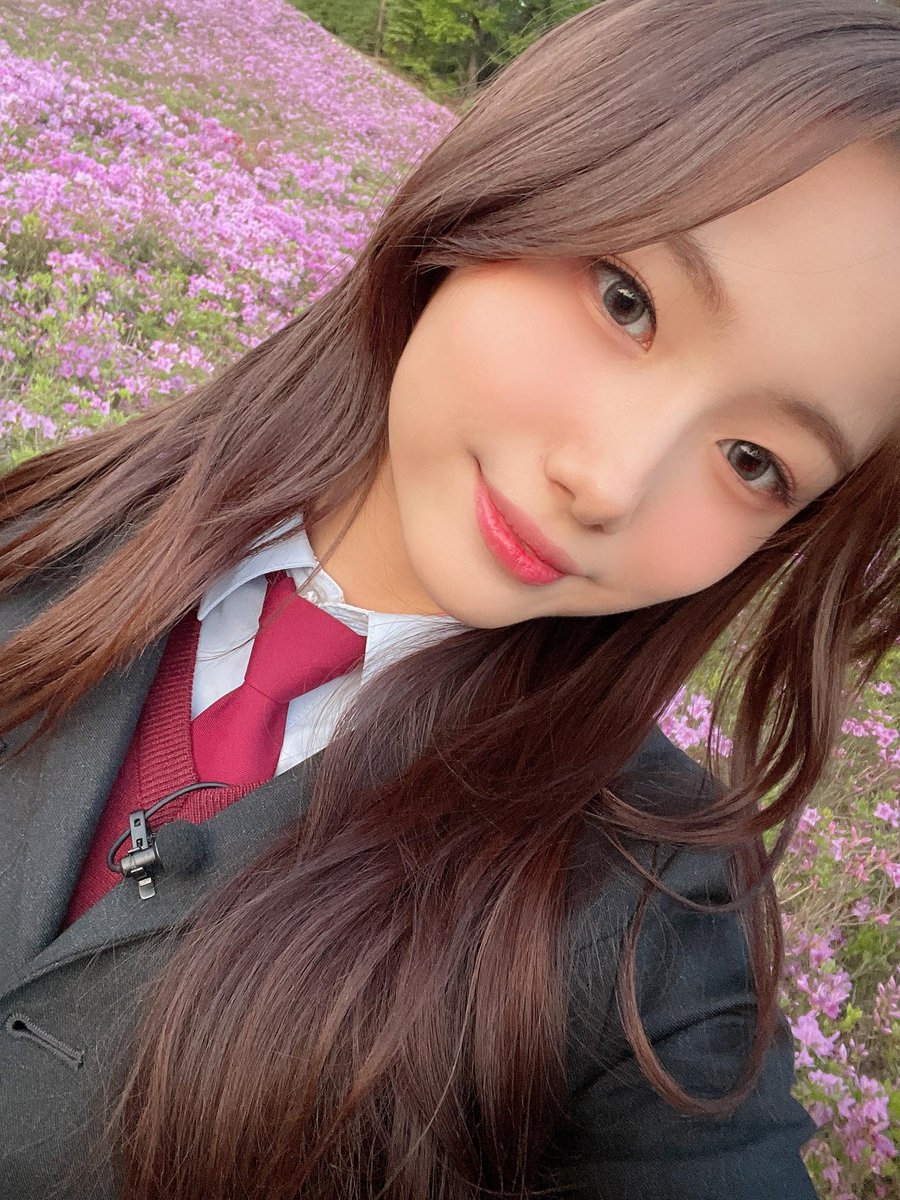 🦊🪐 fns update
[220507]

"🦋school uniform ye🦋"