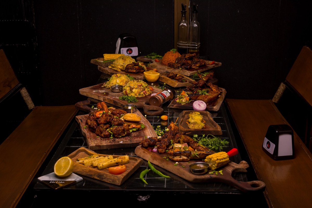 vantasticgrill's tweet photo. Happy weekend fam.
If you're looking at treating you and your family/friends to a great meal, look no further.
Vantastic Grill got you. Pass by or order for delivery.
.
0208659918 for whatsapp/call
0552750355 for call https://t.co/1KcuLszhEe