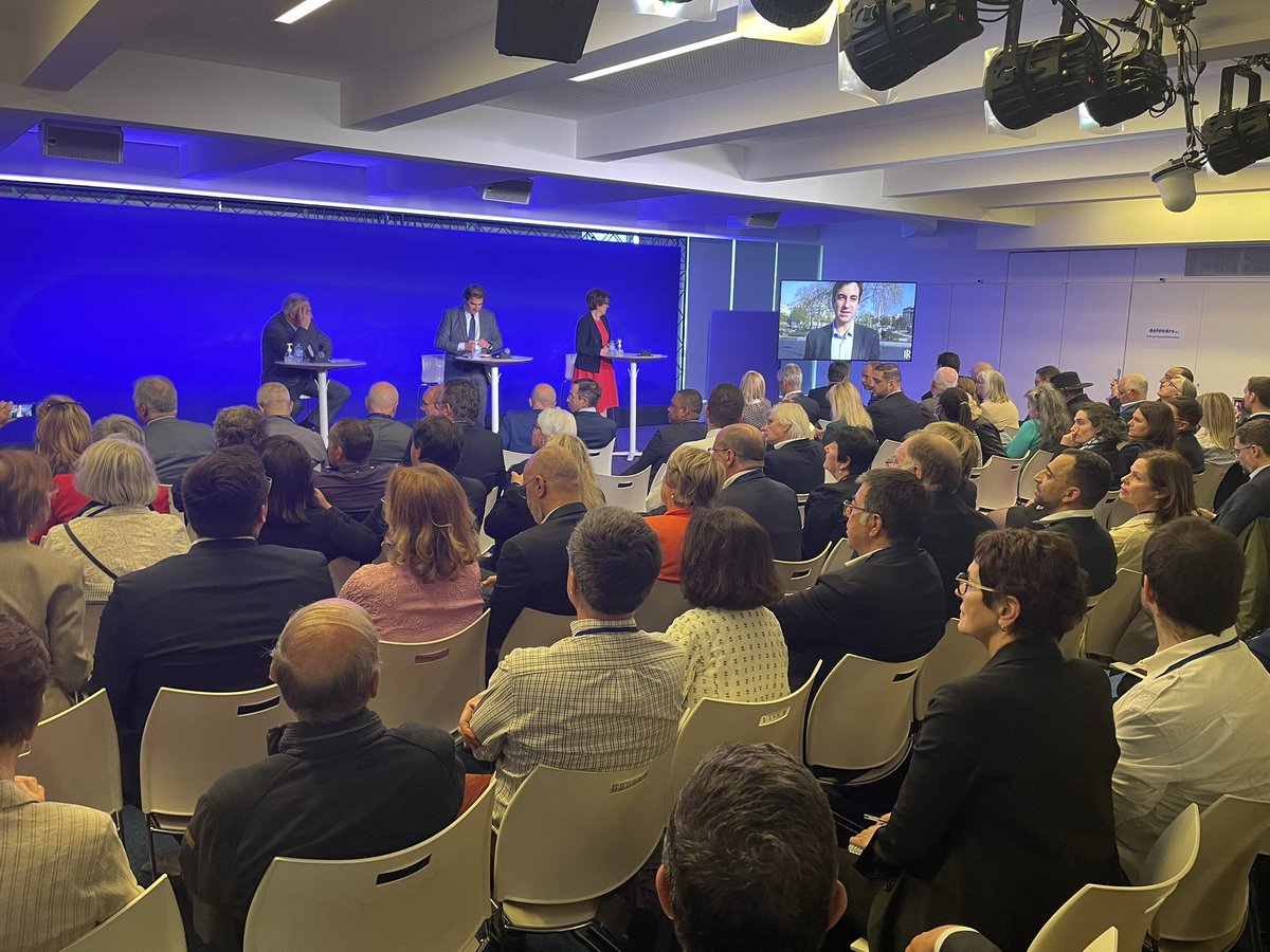 arnaudjulien34's tweet photo. Début du #conseilnational @lesRepublicains à Paris pour lancer les élections législatives avec @ChJacob77 @laurentwauquiez https://t.co/TeOn2N9plH