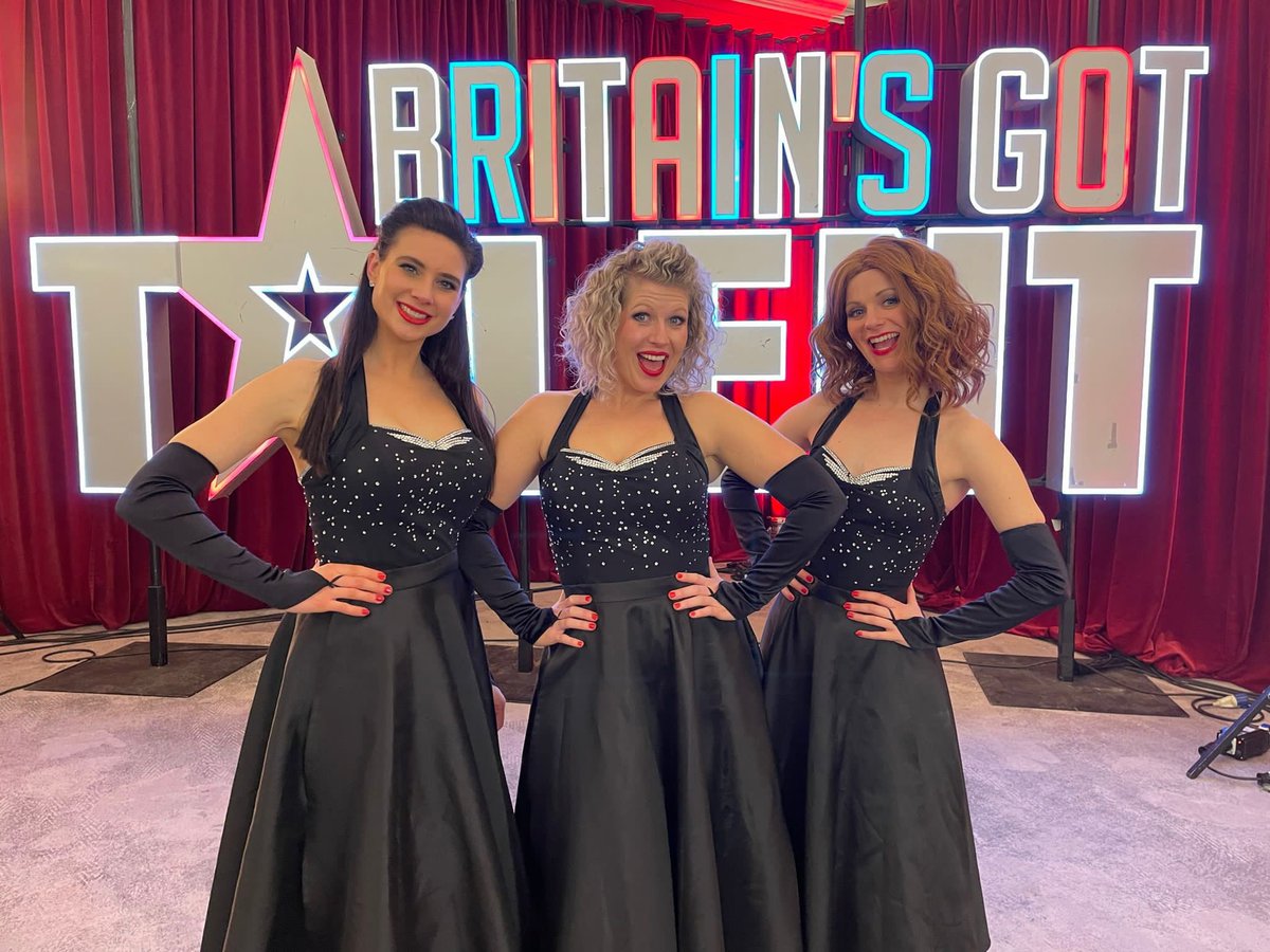 Good luck to @the_dots_trio tonight on <a href="/BGT/">BGT</a> <a href="/nerineskinner/">Nerine Skinner</a> hope you smash it ✨