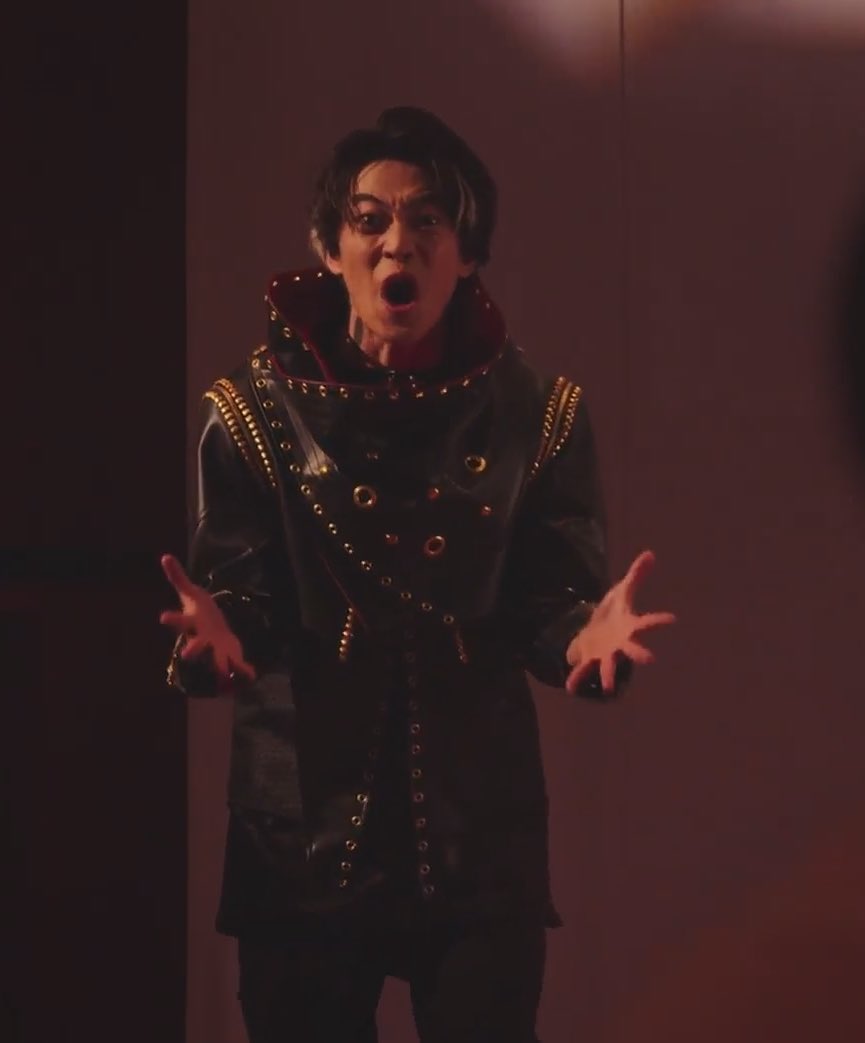 SPTidTimeJacker's tweet photo. “เหนื่อยใจกับนายนั่นแหละ” https://t.co/M8iHIz6sfQ