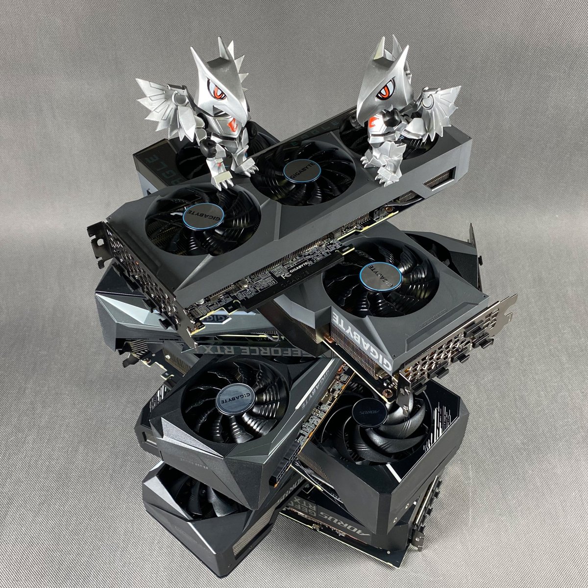 aorus_es's tweet photo. ¿ Cuántos FPS puedes contar en esta foto ? 🙃
#tarjetagrafica #GIGABYTE #RTX3080 #RTX3090 #RTX3060ti
#AORUS #amd #amdrx #rx6600 #gpu https://t.co/5GxzIqnTM1