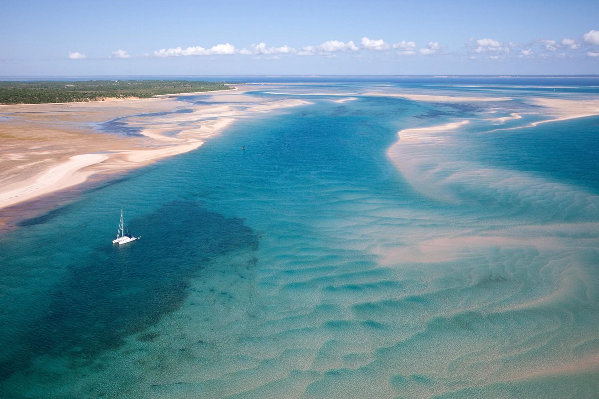 CNTraveler's tweet photo. The best islands in the world, from Central America to the South Pacific. https://t.co/L43sCxA5rp https://t.co/baNo70Wz1z