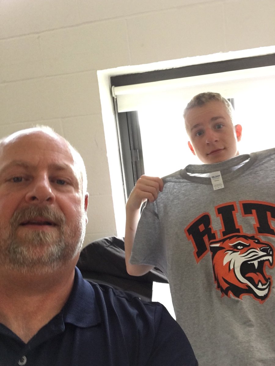 enoughatthree's tweet photo. Drop off day freshman year. So proud of you Ryan #RITGrad https://t.co/gXluTtFRab