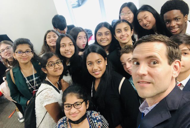 wcsSMS's tweet photo. Sabers visited the Capitol Friday for the Youth in Government Conference! This program offers hands-on experience in state government as senators, representatives, justices, lawyers, lobbyists, and commissioners. Mr.Boyd & students, thanks for your leadership!🇺🇸
#WeAreSunset🧡💙 https://t.co/4Sk9QEU7KJ