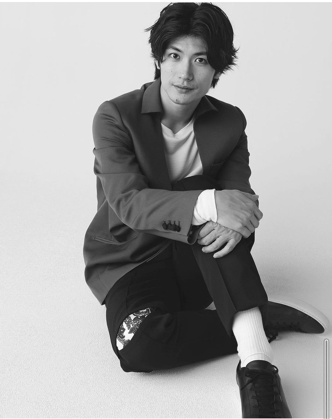 Egg Pan 芸能事務所への質問状 三浦春馬さんの事 なぜ 芸能界ではタブーなのですか 誰一人 春馬くんの名前を出さない 春馬くんの事は の絵文字 何の為に 口にしてはいけないのでしょうか T Co Hcsfcbdwbn Twitter