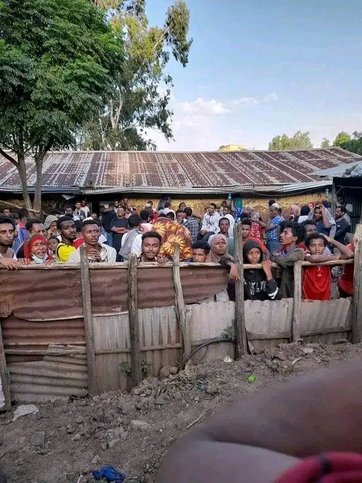 የጎንደር ሙስሊም ወገኖቻችን እንደ ከብት ባንዲ ላይ ታጉረው