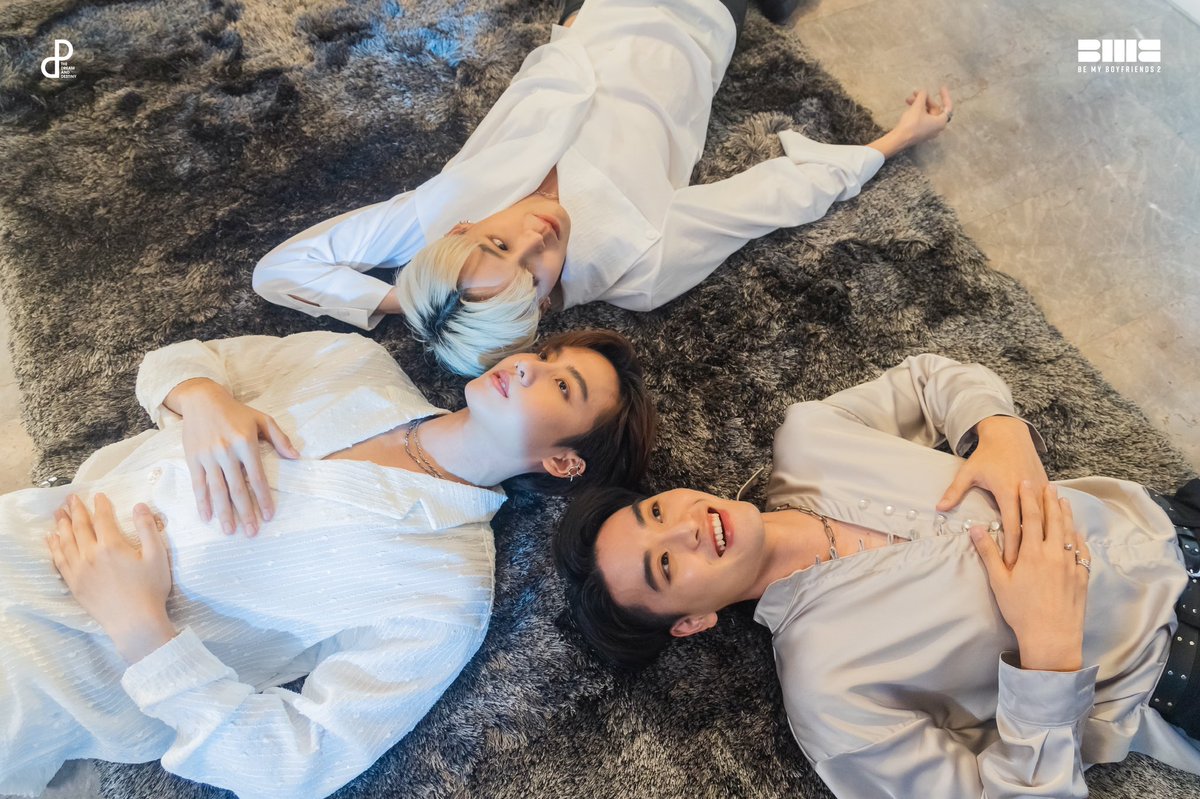 TheDNDth's tweet photo. BEHIND THE ROOM 🖤☕️🥦
.
#BEMYBOYFRIENDS2 
#InMyRoomBMB2
#bb0un 
#เลบอกไม่หวาน
#MSIWAT https://t.co/VAHxQgRfTA