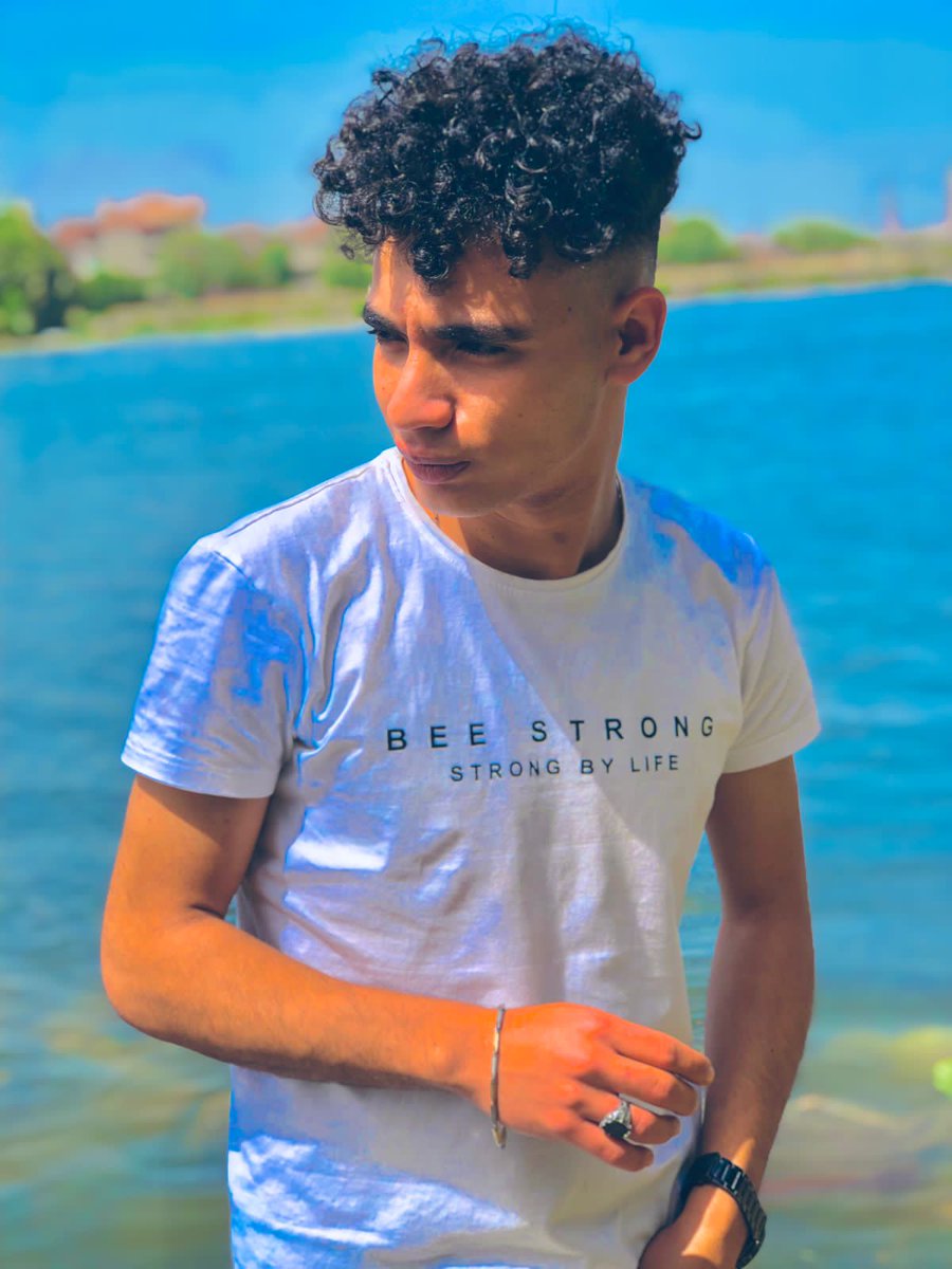sharban_mohamed's tweet photo. واجعلنا يا الله في قلوب الناس محبوبين 🤍✨ https://t.co/Dqlea2Ch63