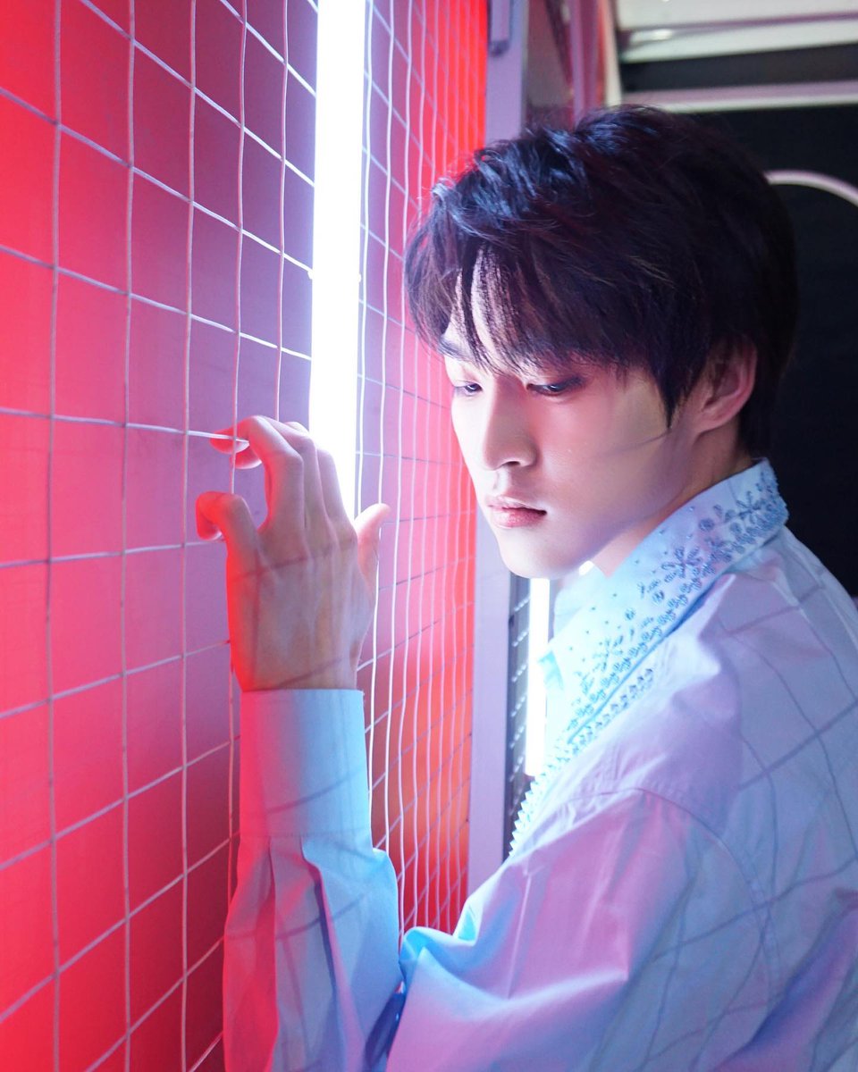 Santa_IDN's tweet photo. 05.07 | Instagram update

🔗https://t.co/hZ4xcyISbo

#SantaGreatDanceCrew #DanceKingSANTA #SANTA #赞多 #ซานตะ #赞多 #INTO1Santa #サンタ #INTO1 #INTO1赞多 #宇野赞多 #zanduo https://t.co/20JWEm6XyT
