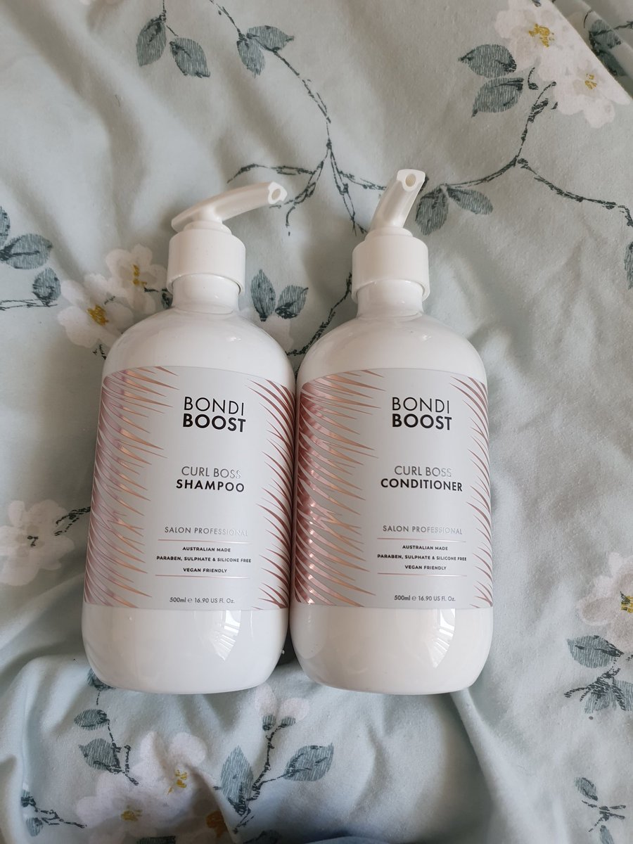 xNicole06's tweet image. Hoping this works when I wash my hair @BondiBoost #curlboss #curlyhair