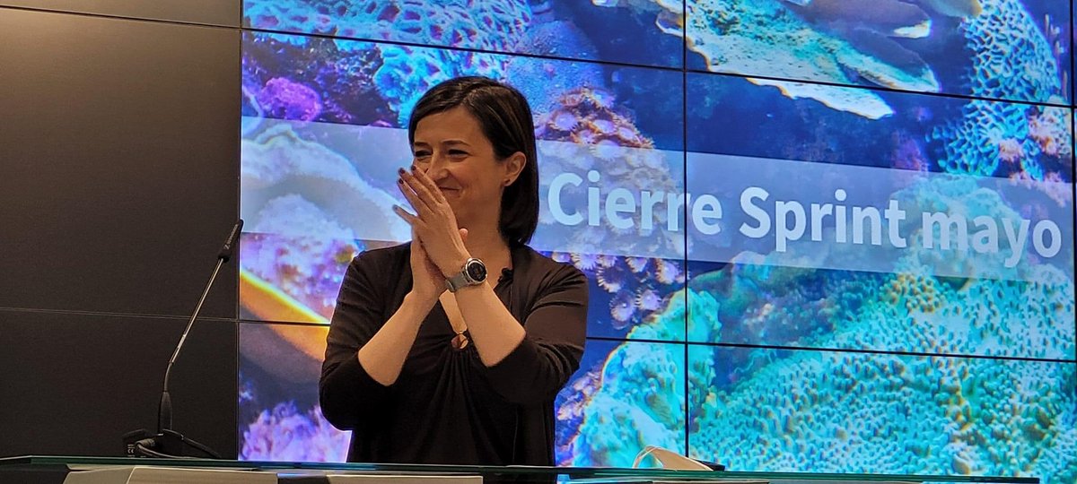 #SprintAXA ayer en Madrid con cierre de <a href="/MarRomero/">Mary Romero</a> como directora Distribución AXA España. La corriente más fuerte, la del equipo!!!. "La Vida en AXA"