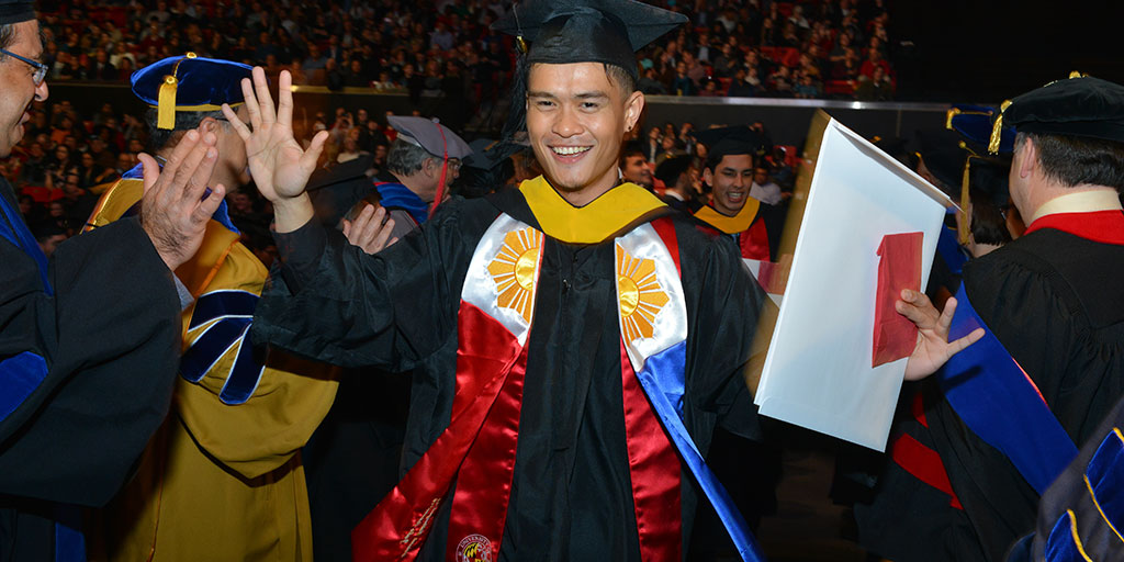 ClarkSchool's tweet photo. Graduating #EngineeringTerps, we can't wait to celebrate you! Upload your photos & videos at https://t.co/tbiT3MMsT7 by TOMORROW (Sun 5/8) for a chance to be featured during the Spring 2022 Commencement ceremonies! #UMDgrad #ClarkSchoolGrads https://t.co/9BQQiDecxo