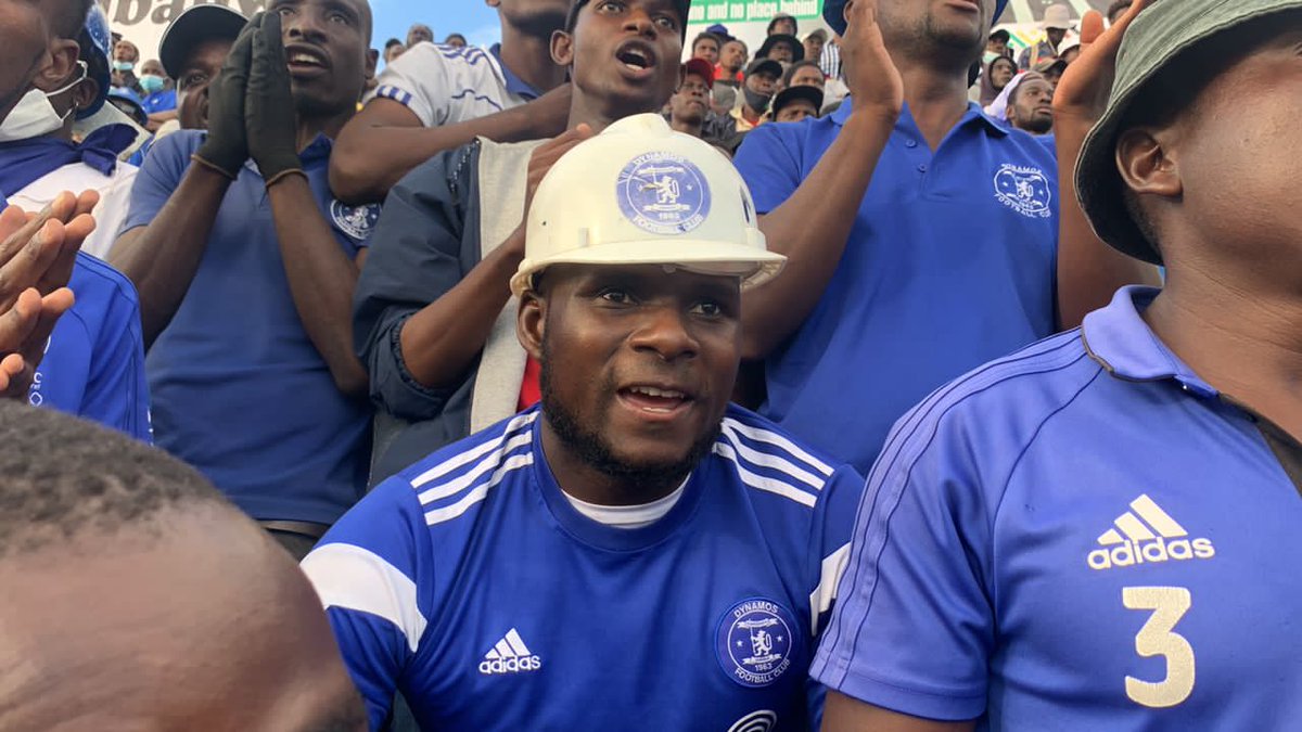 hurumendenews's tweet photo. #Fansat
Today on Fan Saturday we take time to appreciate Ngonidzashe Madawu popularly known as Ngodza...A passionate Dembare fan,member of Team Nyuchi Byo.
Ever present paHasha...
We appreciate you
#givingthemroses
#appreciatingourown
#tiripachirangano https://t.co/BS7ez1eNv6