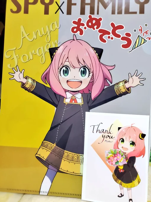 母への誕プレで描いたアーニャ!!!ファイルは会社の人から貰ったらしい 