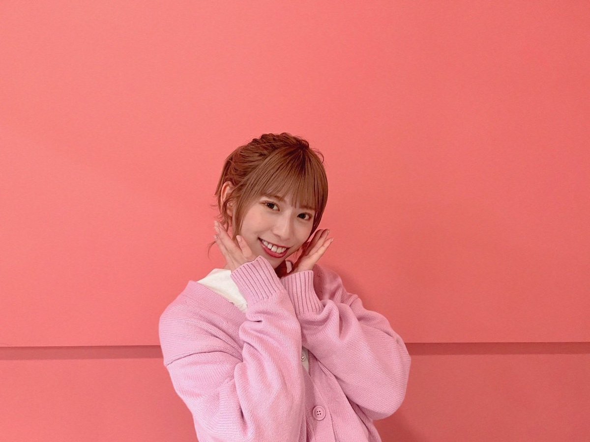hinata_mei46's tweet photo. ブログ更新ありがとう👒
#meilike 好き!!
最近ピンク多くて可愛いね😍😍
Vlog楽しみ😚😚😚
#meiblog https://t.co/uZ36VqJgoo