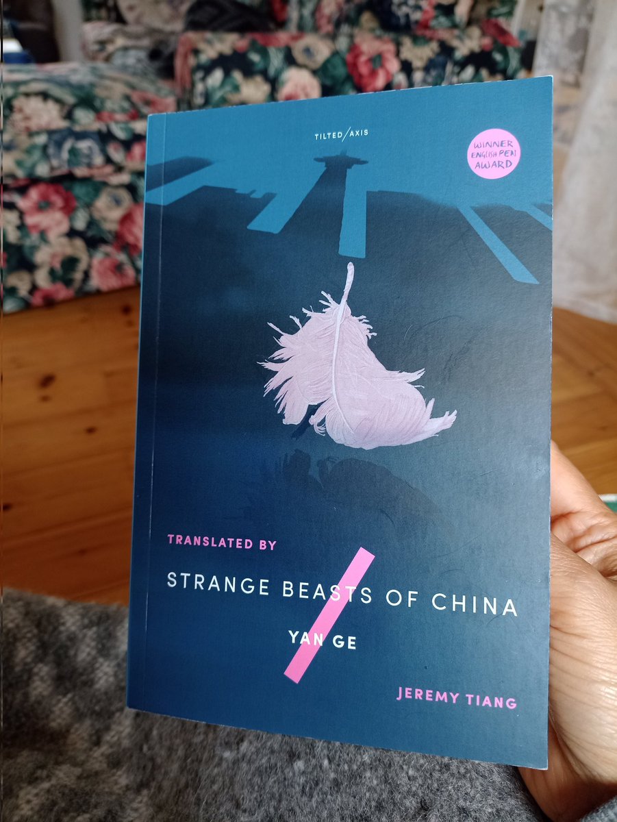 Yoshay's tweet photo. Enjoying this beautiful book 👌 #yange #jeremytiang #tiltedaxis https://t.co/lX5at15UV2
