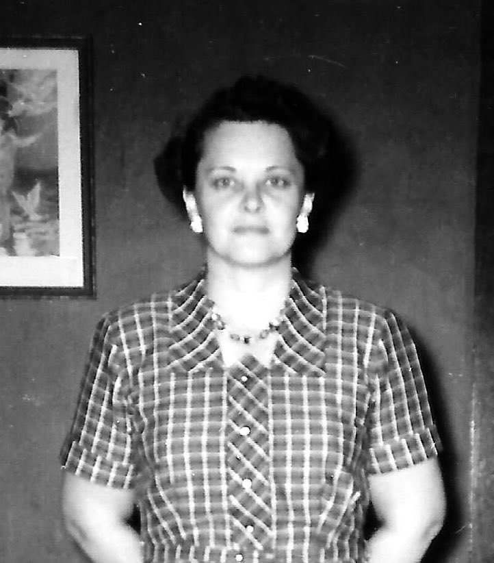 CALL YOUR MAMA “sit and listen to her small town drama.” youtu.be/Mhf5z36W25Ya