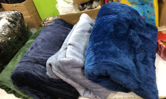 elaaychii's tweet photo. looking for affordable blanket yet soft, fluffy, fuzzy and lightweight?🤗

here's what I found 
link here: https://t.co/MutjvL69zr
link here: https://t.co/MutjvL69zr https://t.co/9wD3itmQ5y