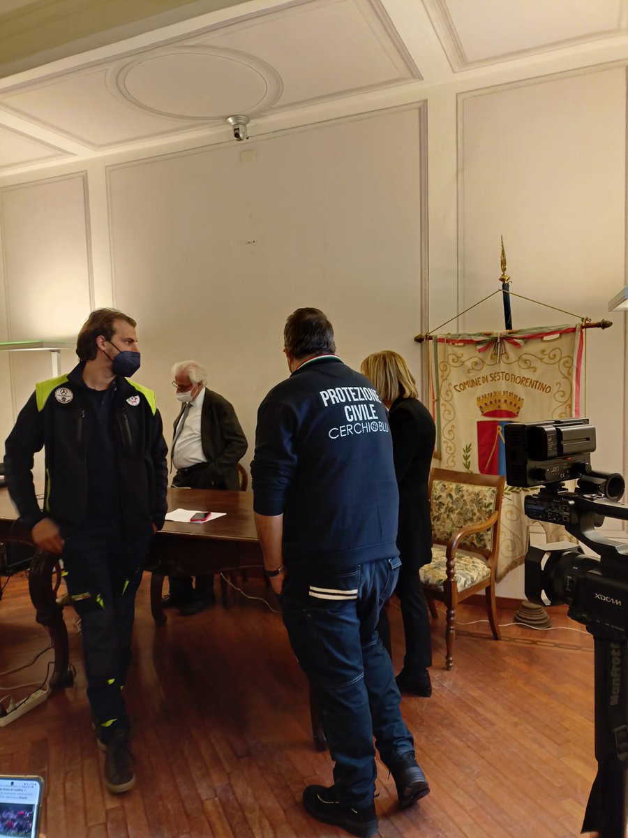 Info_CerchioBlu's tweet photo. Questa mattina a Sesto Fiorentino per la XV Giornata di Protezione Civile abbiamo raccontato l'attività del nostro nucleo di protezione civile e il supporto psicologico durante la pandemia

#PCSesto @PCSesto https://t.co/iR1DjQAI9l