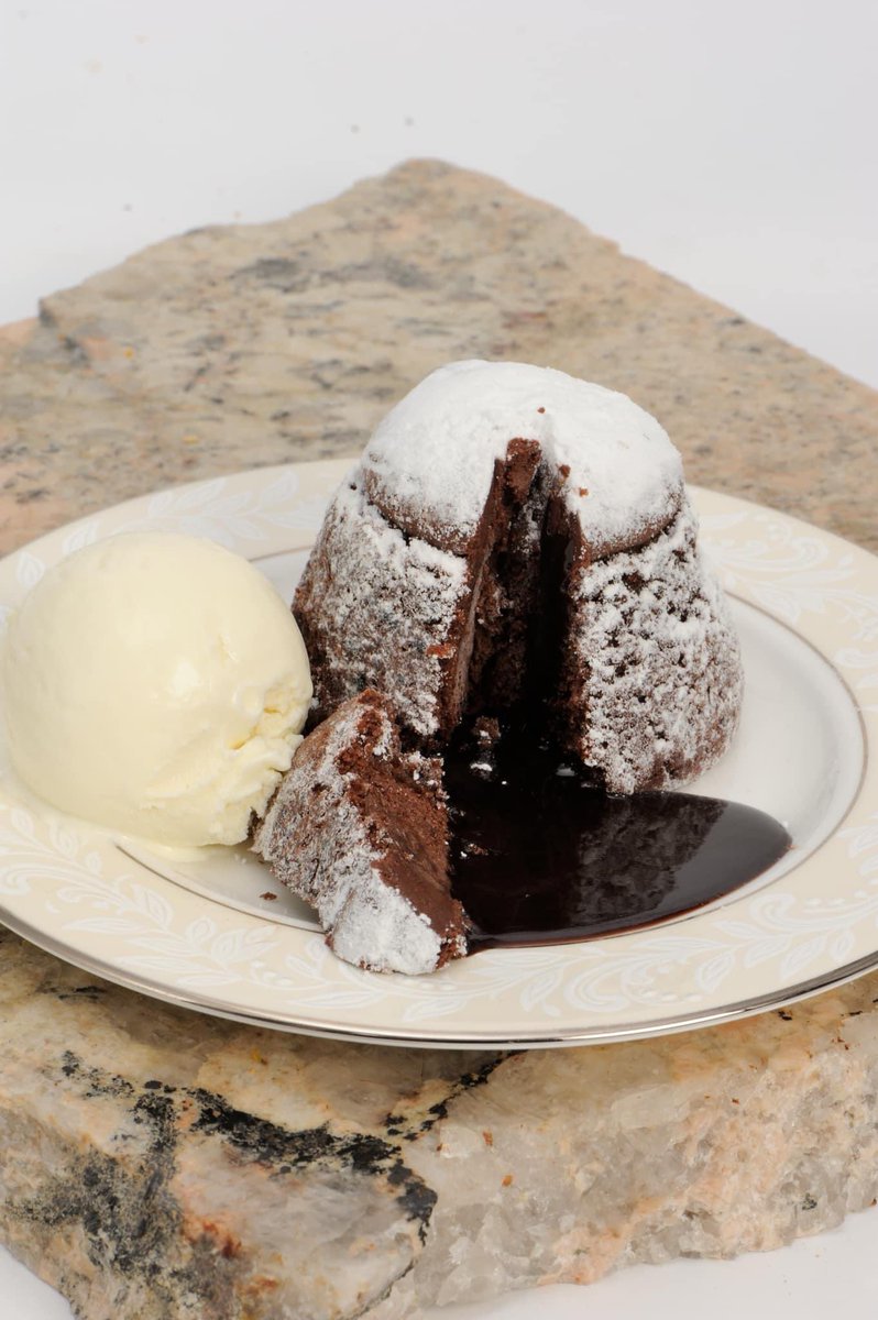 NastosIceCream's tweet photo. Show Mom some ❤️ with our irresistible Molten Lava Cake and paired best with our creamy, vanilla ice cream. #perfectdessert #treatMom #MothersDay #grandmas #aunts #someonespecial #SaturdayThoughts #Weekendishere #Chocolatelovers May #Spring #Nastosicecream #newark #ironbound https://t.co/j0HjwlTEmH